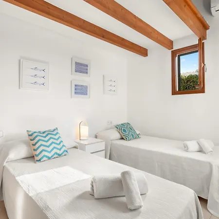 Michaela By 3villas * Sant Lluis
