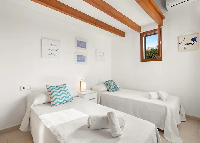 Michaela * سانت يويس